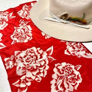 Lovely SILK floral scarf/wrap w prairie country vibe